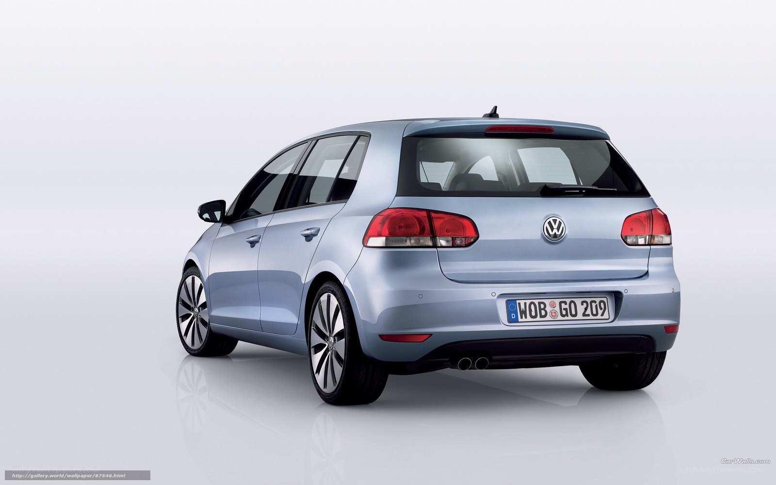 silver volkswagen golf