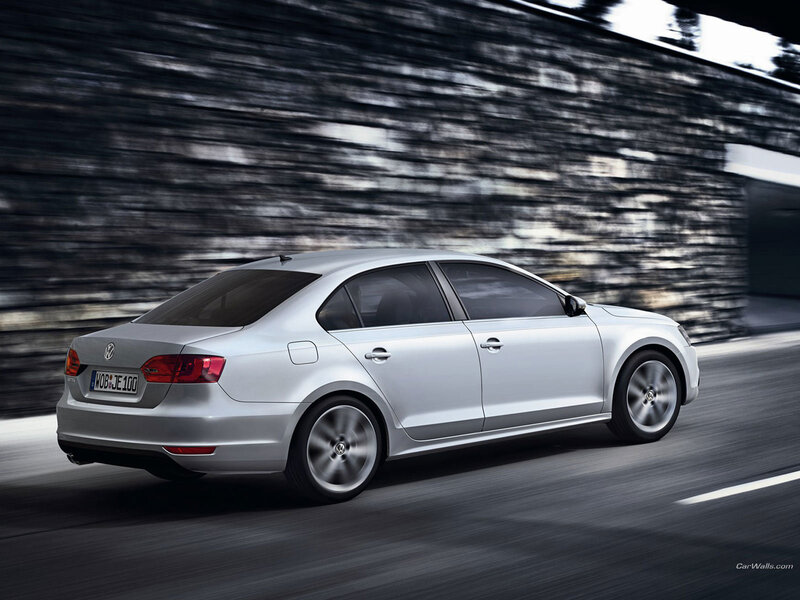 Silver Volkswagen Jetta — Dynamic