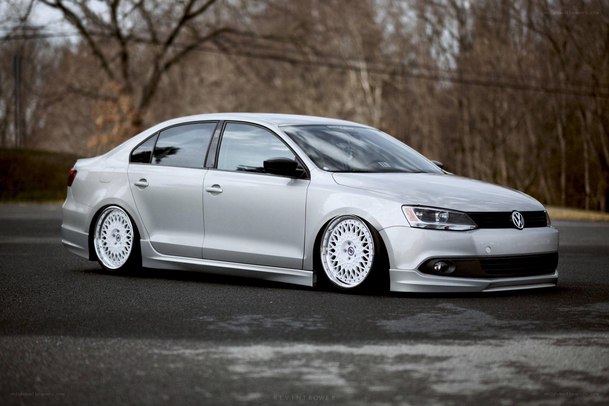 silver volkswagen jetta sedan