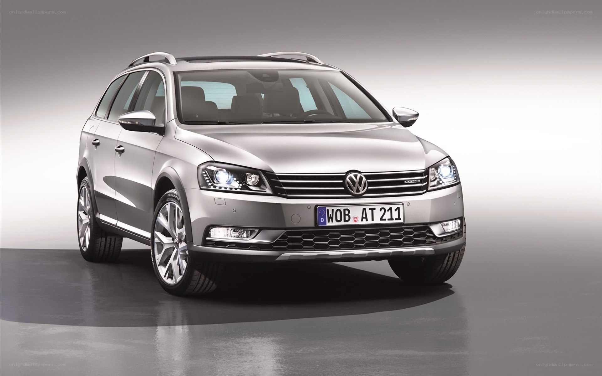 Silver Volkswagen Passat Alltrack