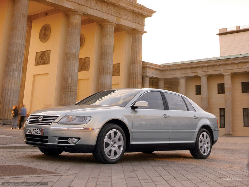 Silver Volkswagen Phaeton — Calm