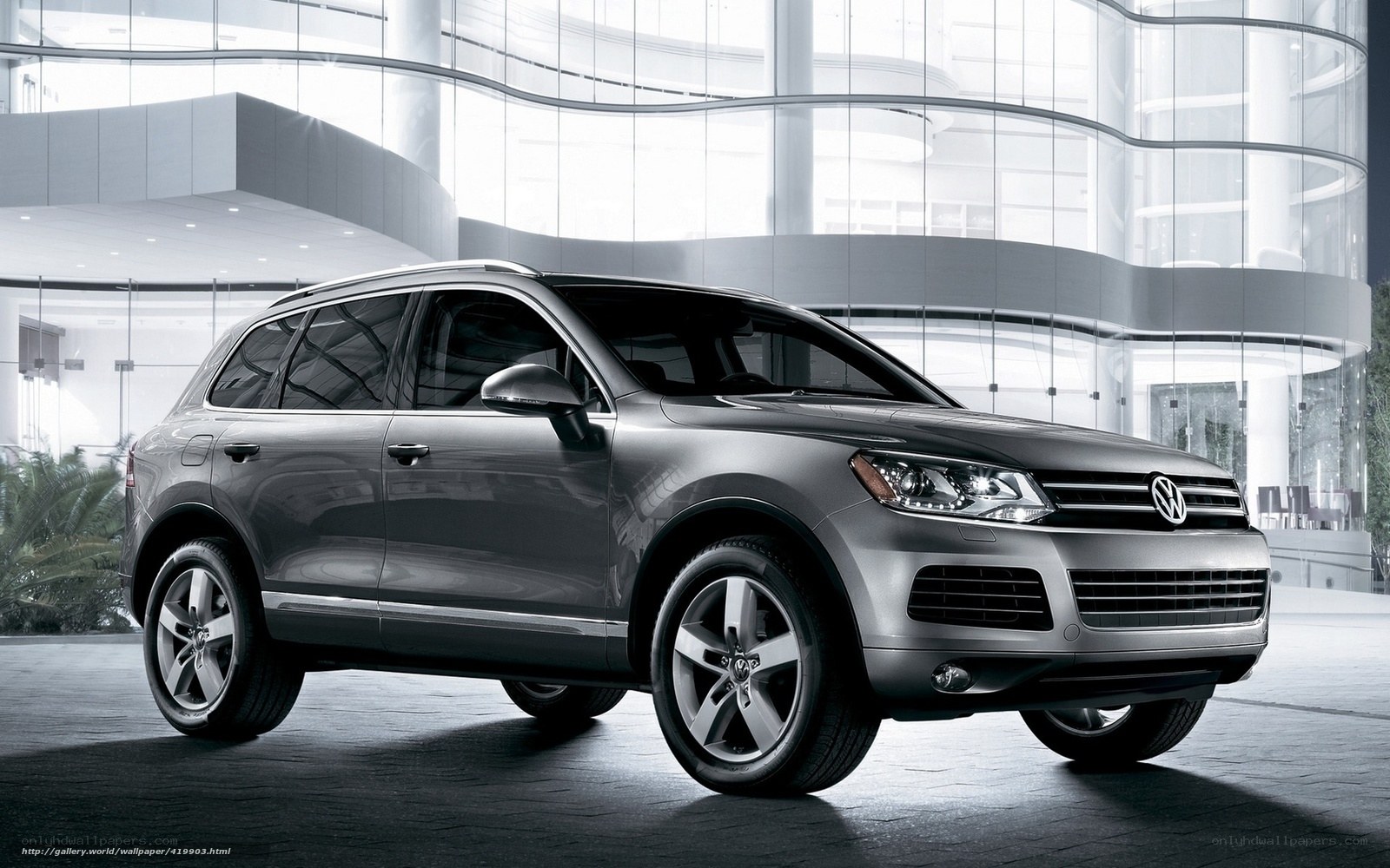 Silver Volkswagen Touareg SUV