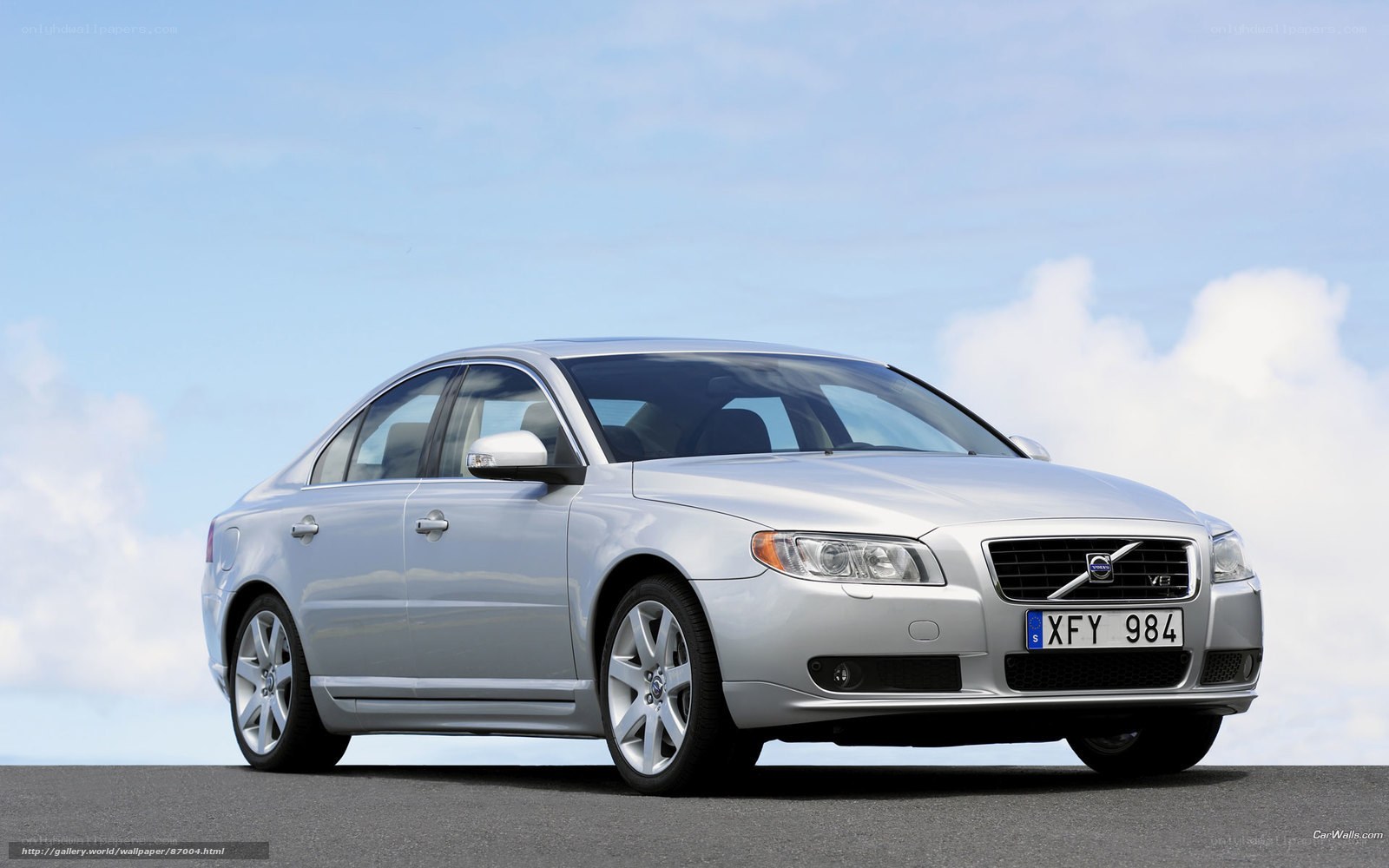 silver volvo s80 sedan