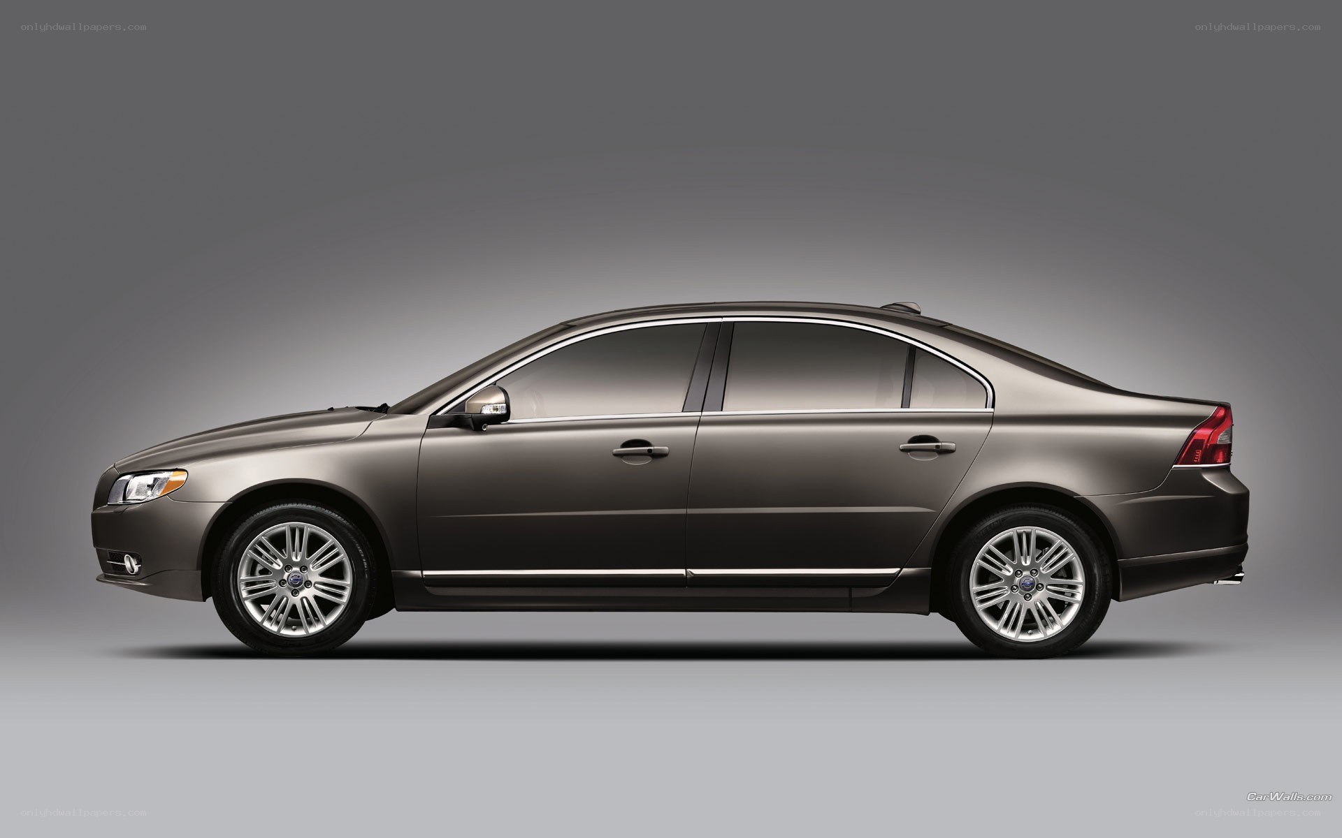silver volvo sedan