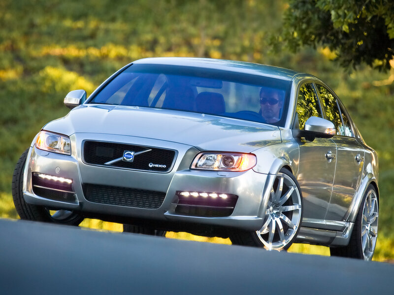 Silver Volvo Sedan — Dynamic, Afternoon, Photograph, Driver, Trees