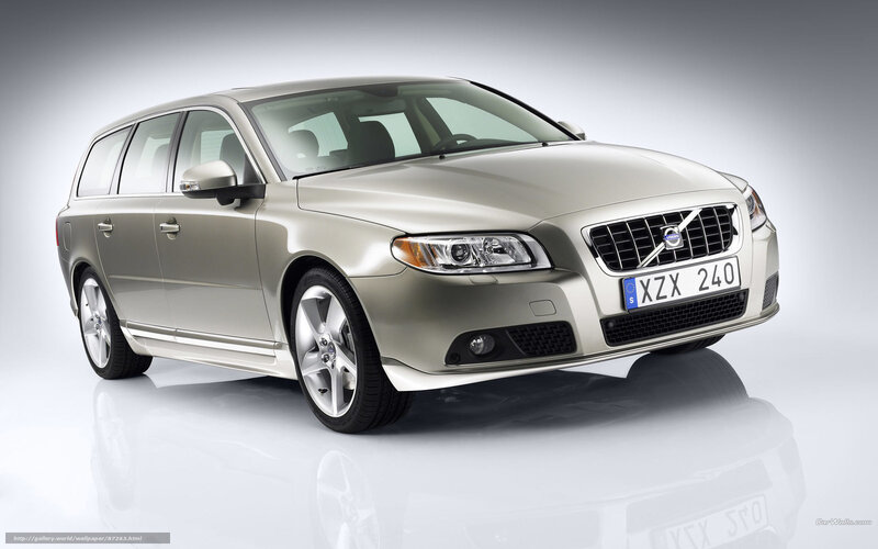 Silver Volvo Station Wagon — Neutral, Photograph