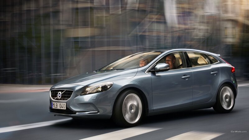Silver Volvo V40 — Gray