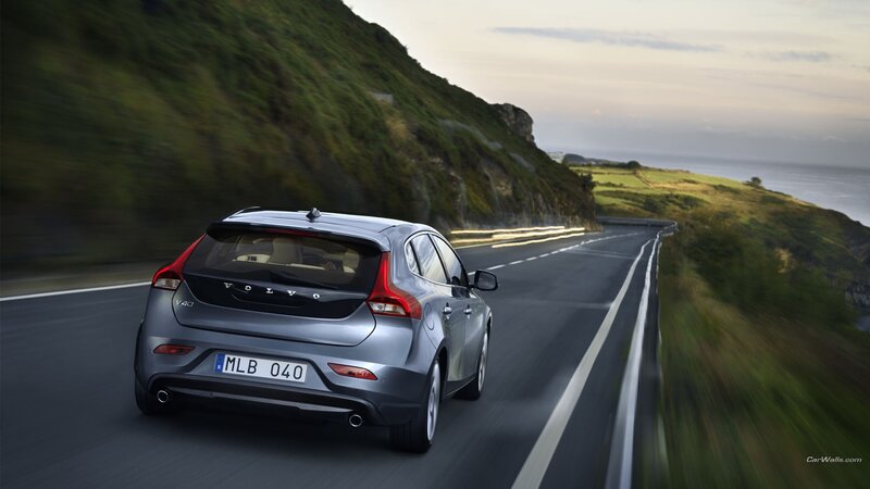Silver Volvo V40
