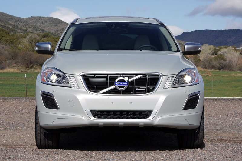 silver volvo xc60 suv