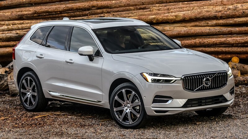 Silver Volvo Xc60 Suv — Neutral