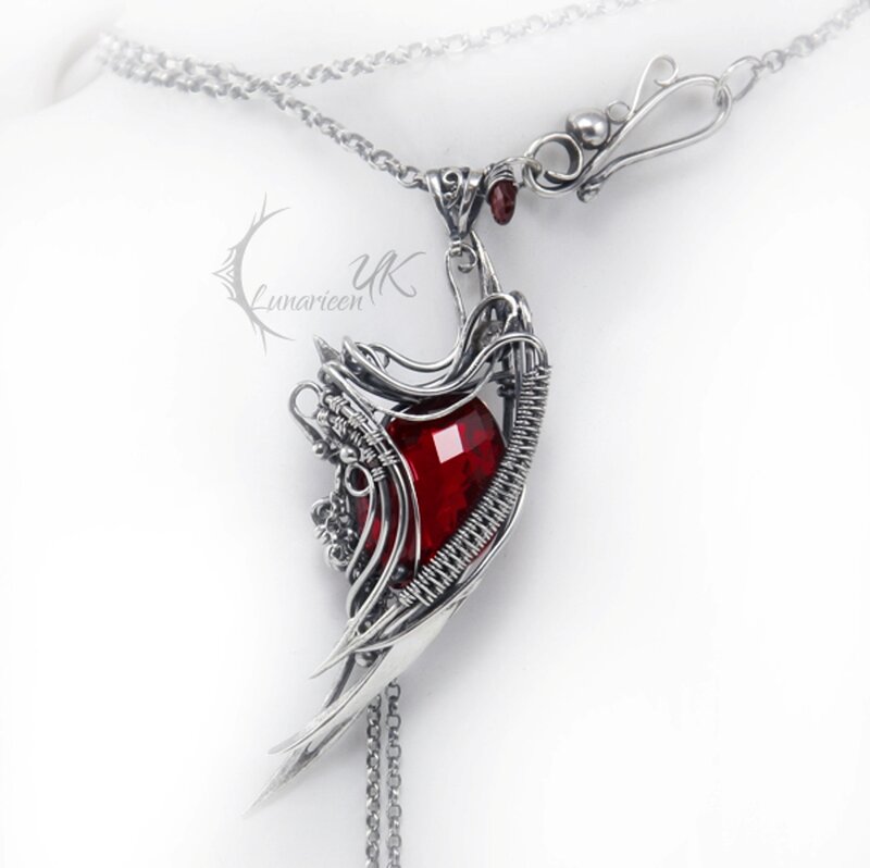 Silver Wire Pendant — Dramatic