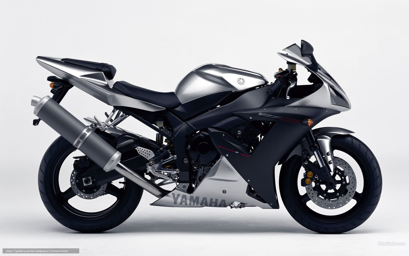 silver yamaha sport motorcycle