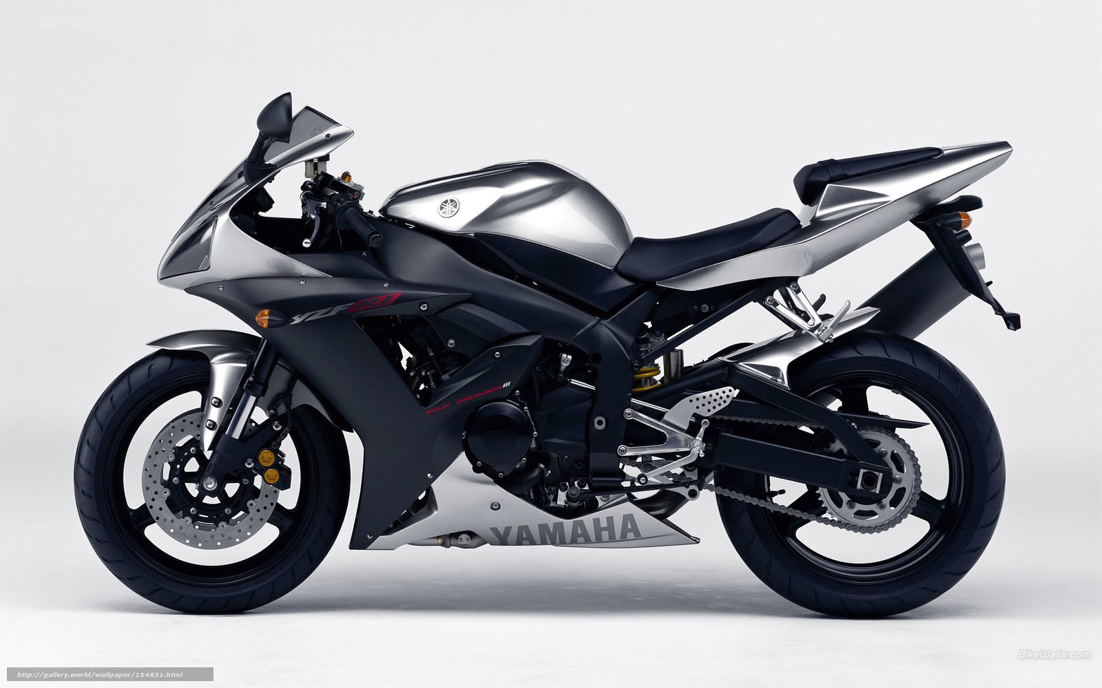 silver yamaha sport motorcycle