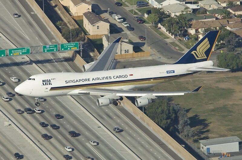 Singapore Airlines Cargo Plane