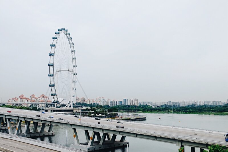 Singapore Flyer and bridge