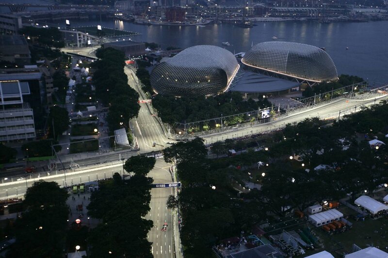 Singapore street circuit at night
