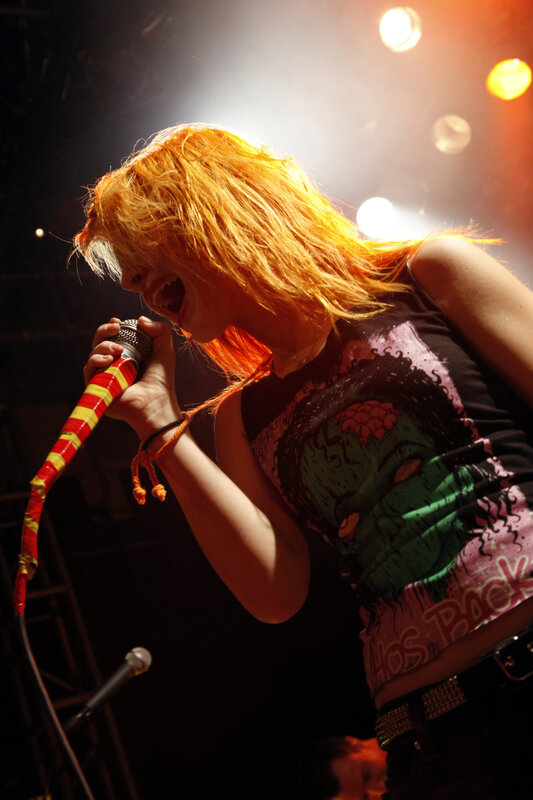 Singer with Red Hair — Dramatic