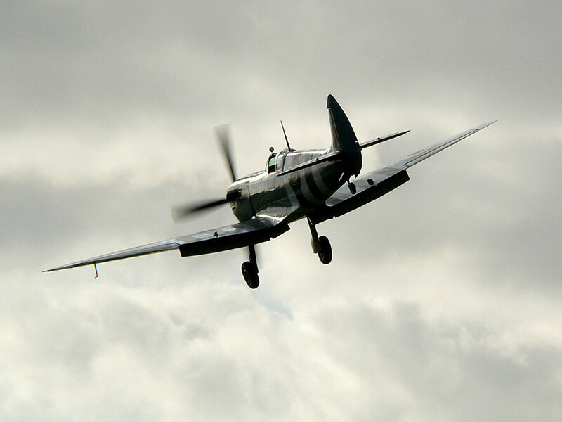 Single-engine Propeller Plane — Gray