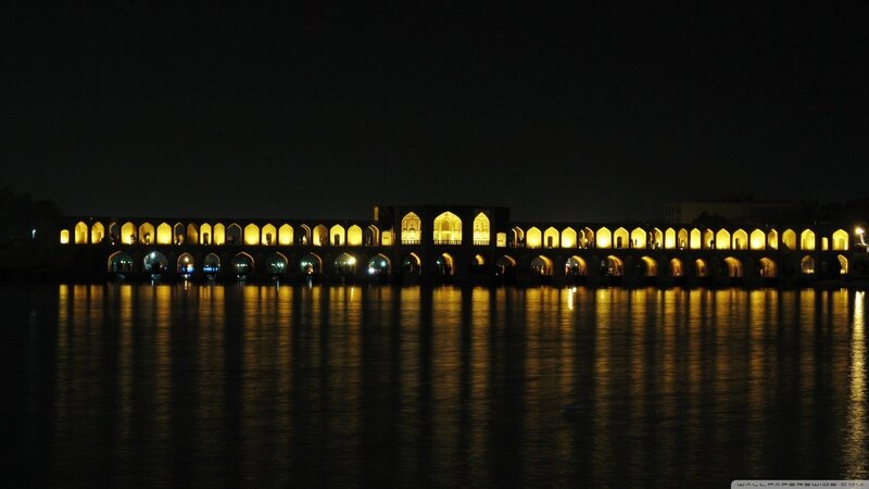 Siose Pol bridge at night