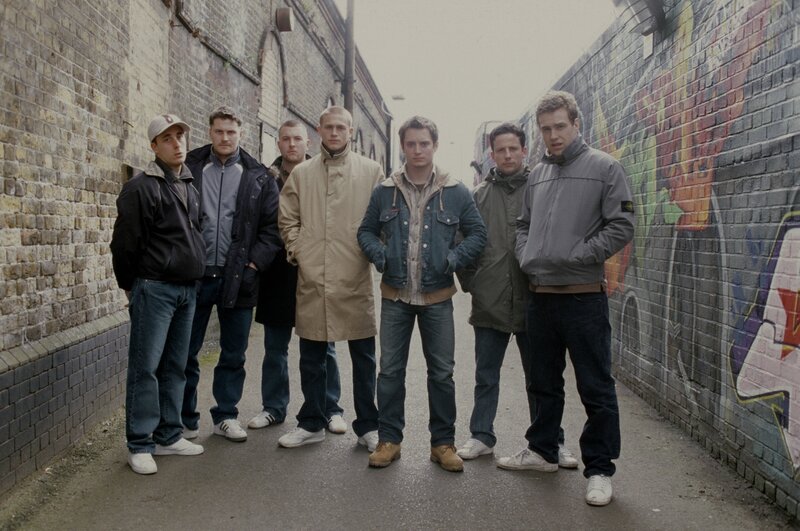 six men in an alley
