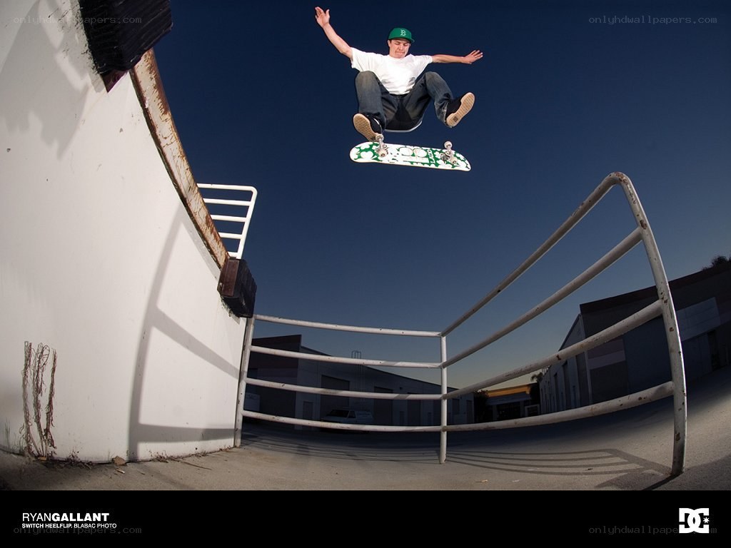 skater mid-air trick