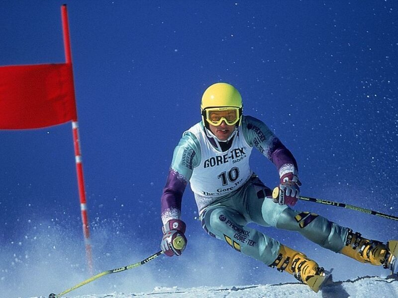 Skier in Action — Blue