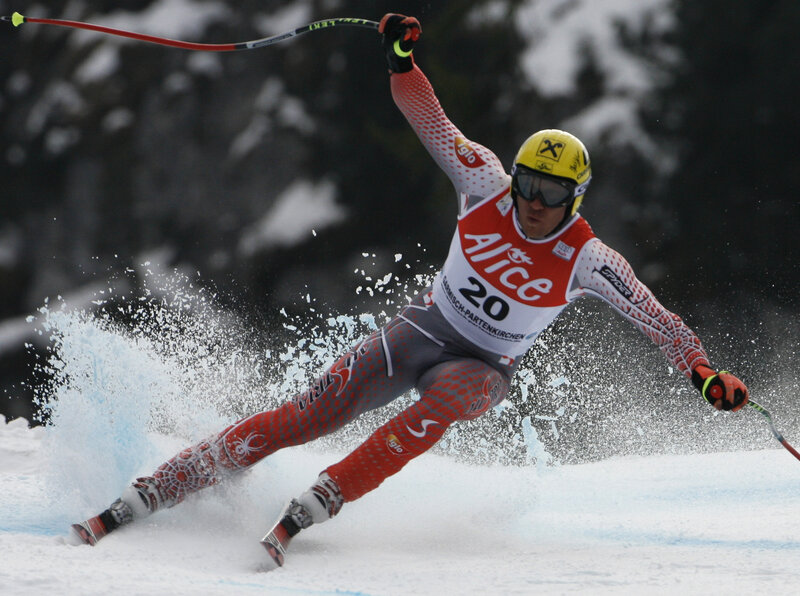 Skier in Action — Red