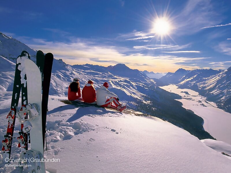 Skiers on Snowy Mountain — Blue, Serene
