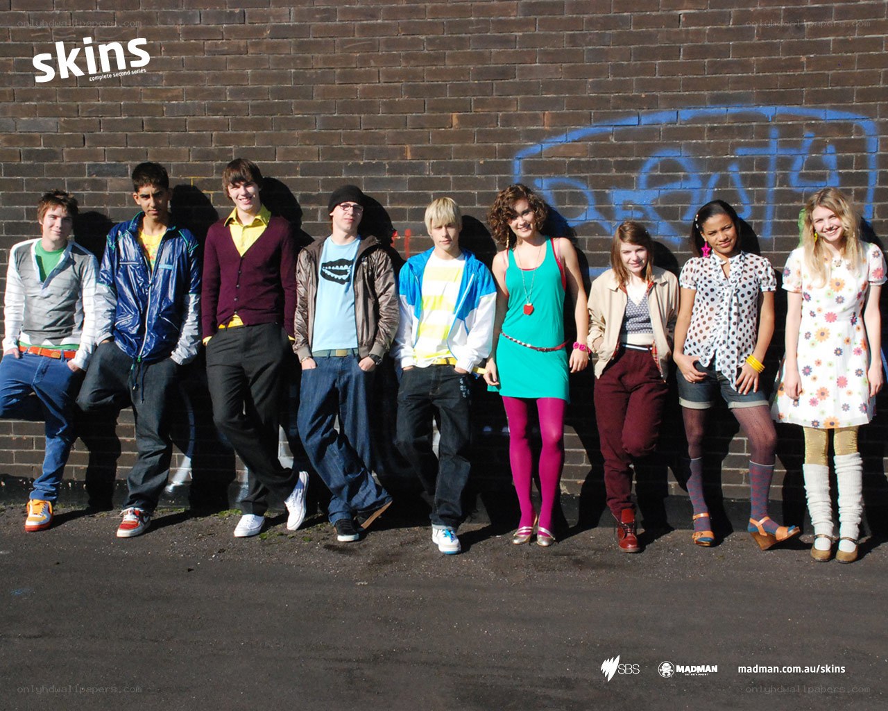 Skins cast group photo