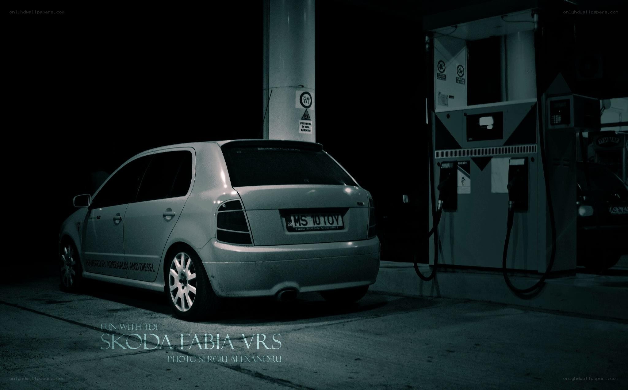 Skoda Fabia VRS at night