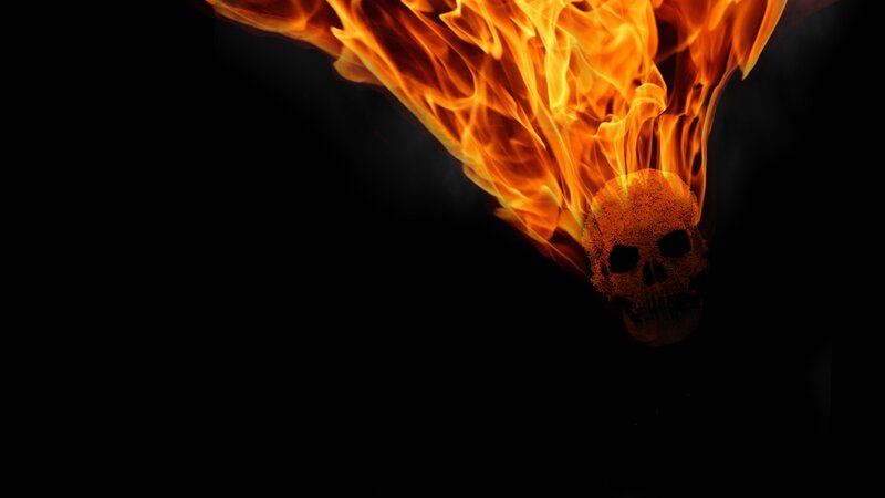 Skull Engulfed in Flames — Black