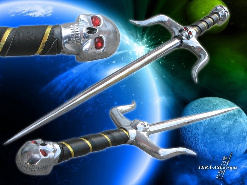 Skull-themed weapon set