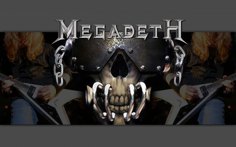 Skull with Chains — Black, Dark