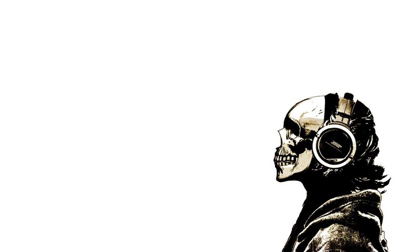 skull with headphones