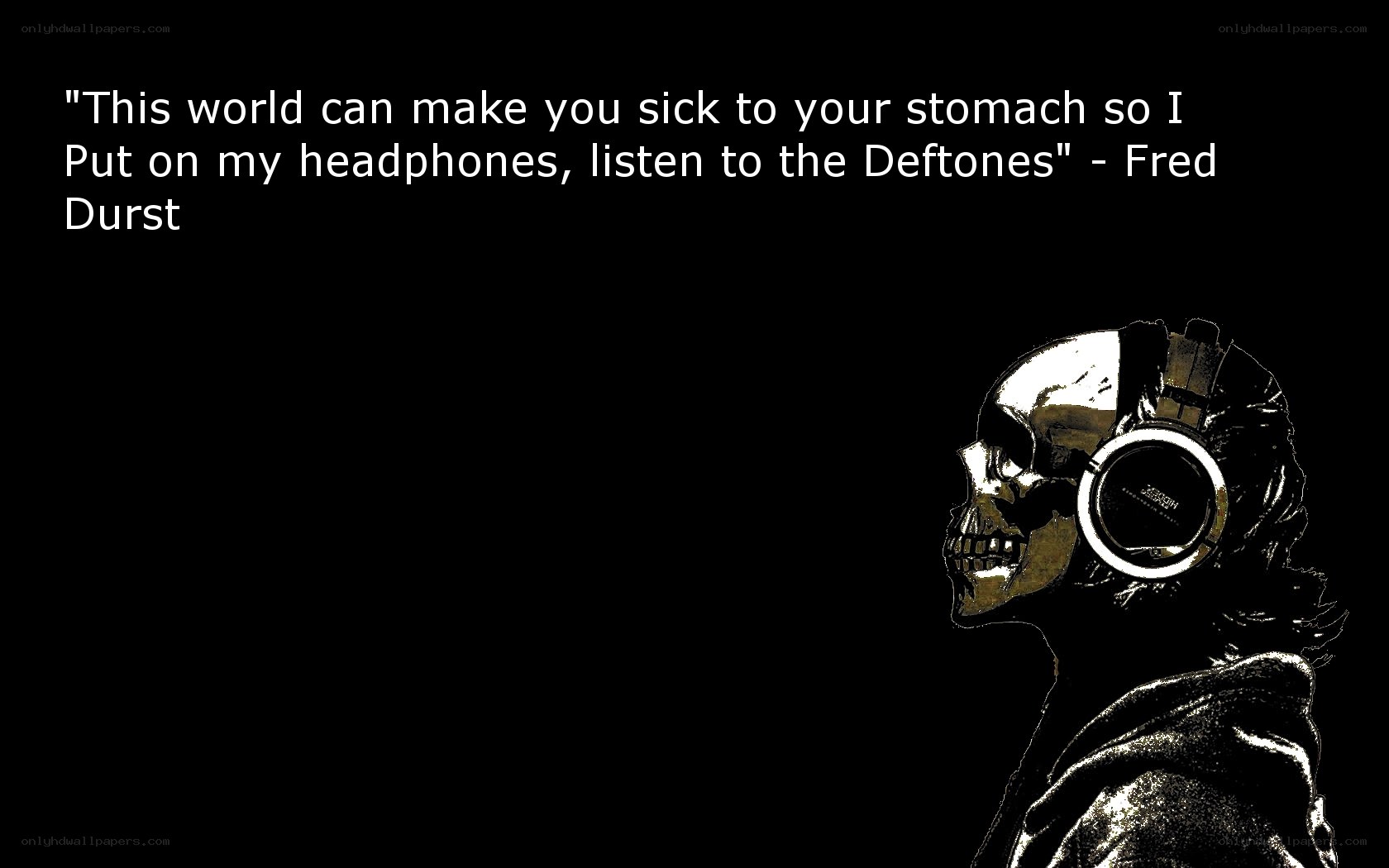skull with headphones