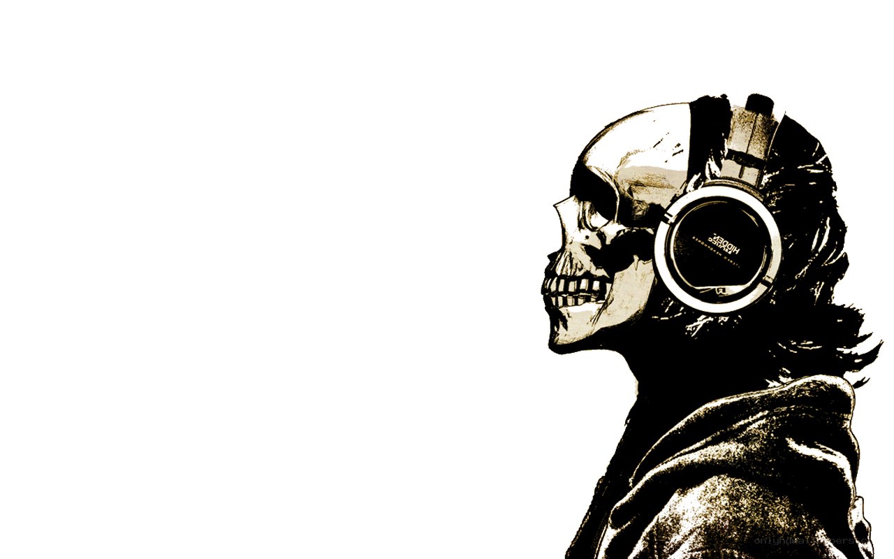 skull with headphones