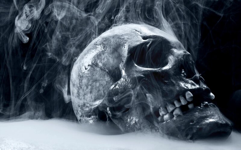 skull with smoke and fog
