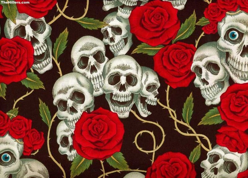 skulls and red roses pattern