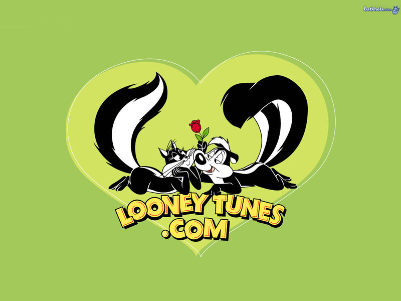 Skunk Couple in Heart — Green