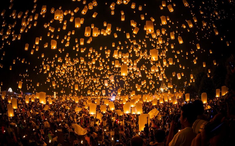 Sky Filled with Lanterns — Black