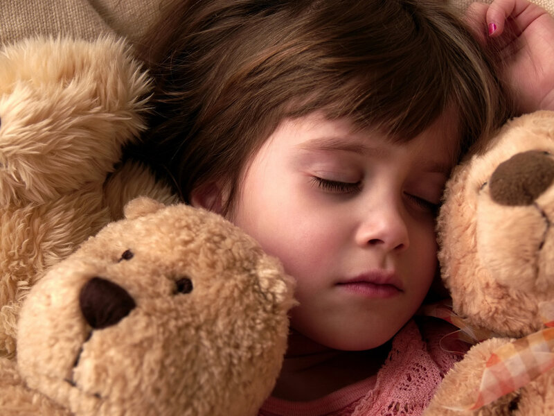 Sleeping Child with Teddy Bears — Brown