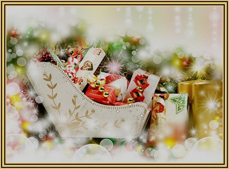 Sleigh Filled with Gifts — White, Festive