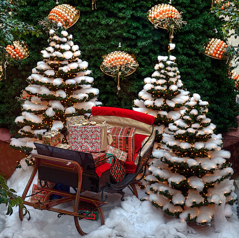 Sleigh with Gifts