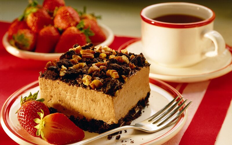 Slice of Chocolate Cake — Red, Appetizing, Morning