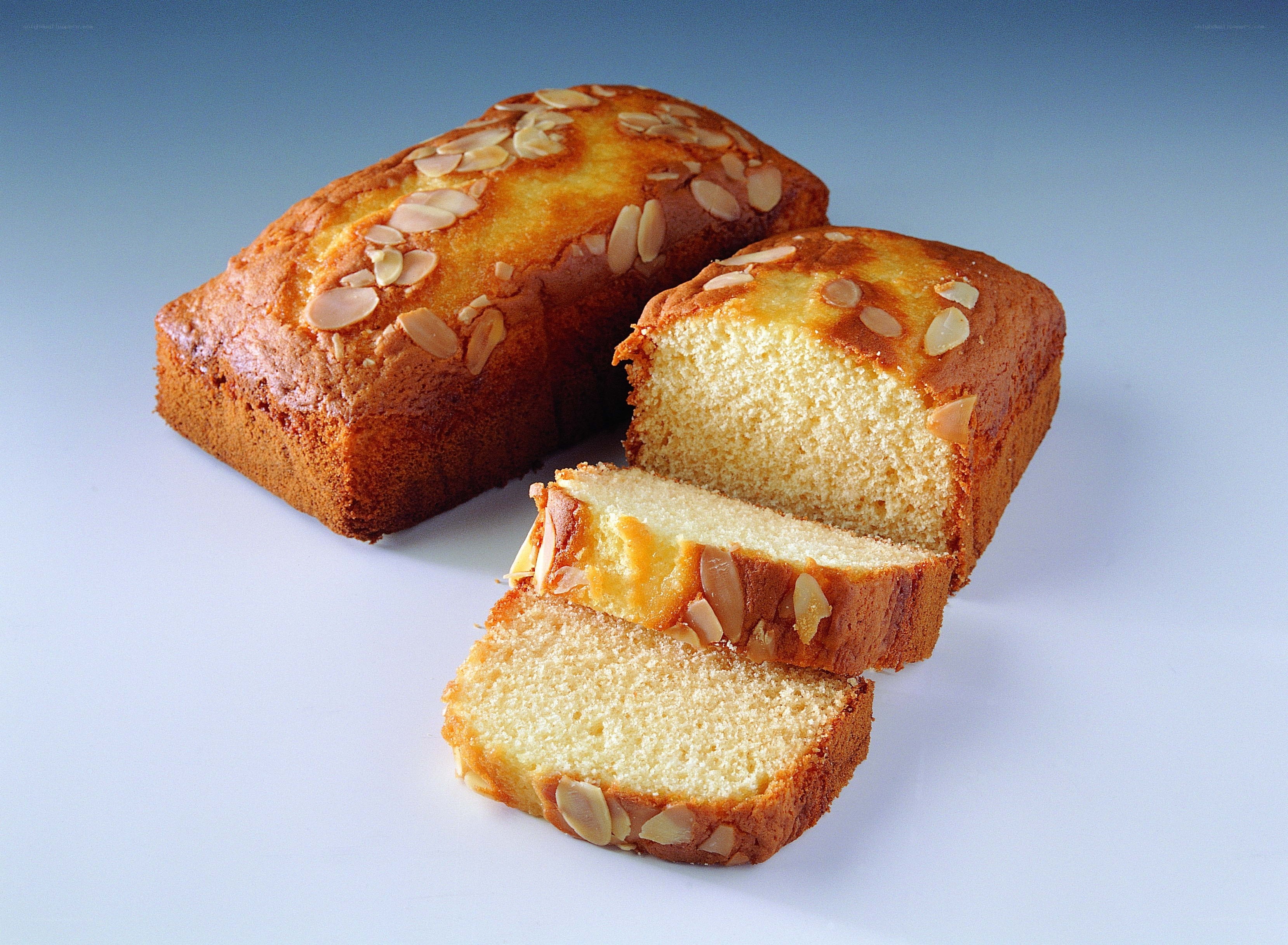 sliced almond loaf cake