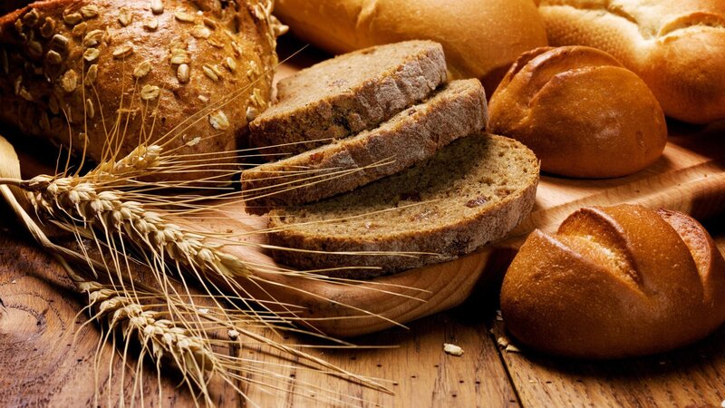 Sliced Bread on Wood — Brown, Warm