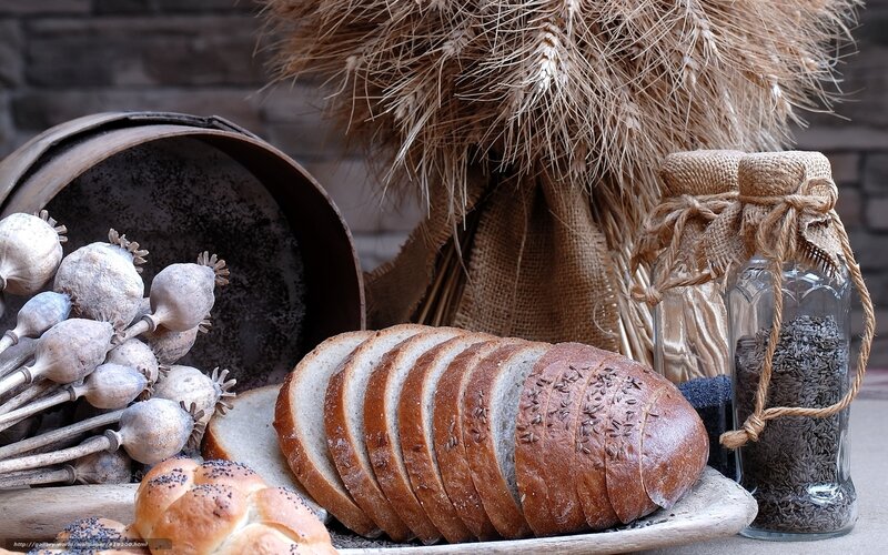 Sliced Bread with Poppy Seeds — Brown, Rustic, Photograph