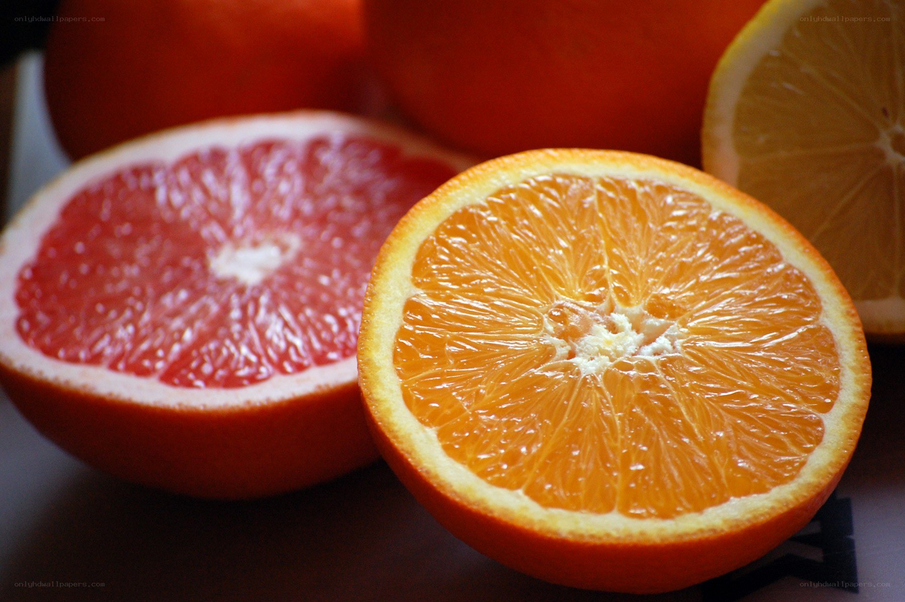 sliced citrus fruits