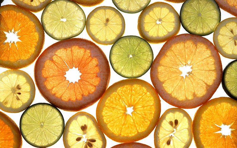 sliced citrus fruits