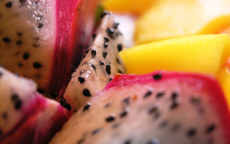 Sliced Dragon Fruit and Mango — Yellow